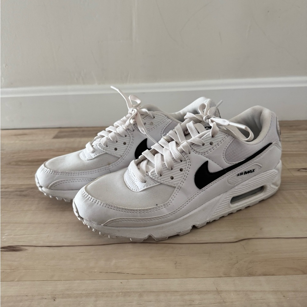 Nike Air Max White and Black Sneakers